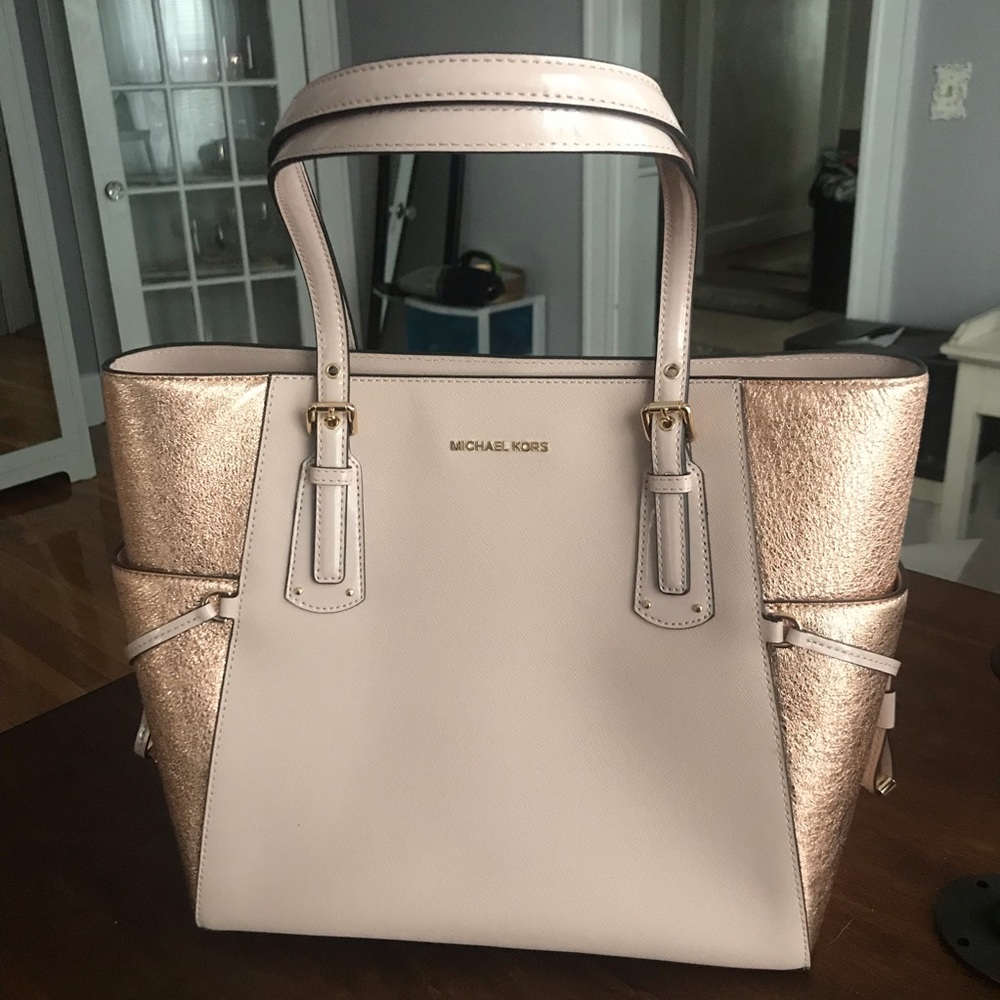 NWT Michael Kors Voyager EW Tote Soft Pink